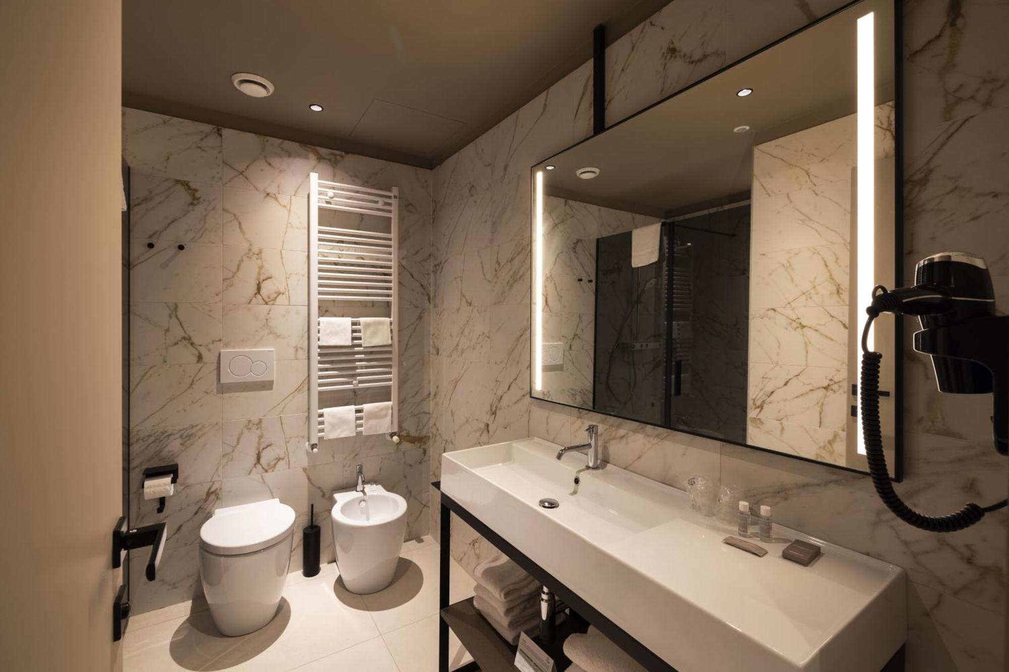 Joy 124 Hotel Milano Eksteriør bilde